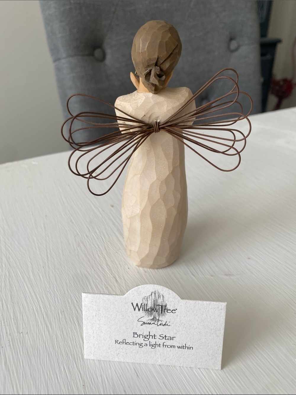 Willow Tree Angel "Bright Star" Figurine - Holding Gold Glitter Star - Picture 3 of 6